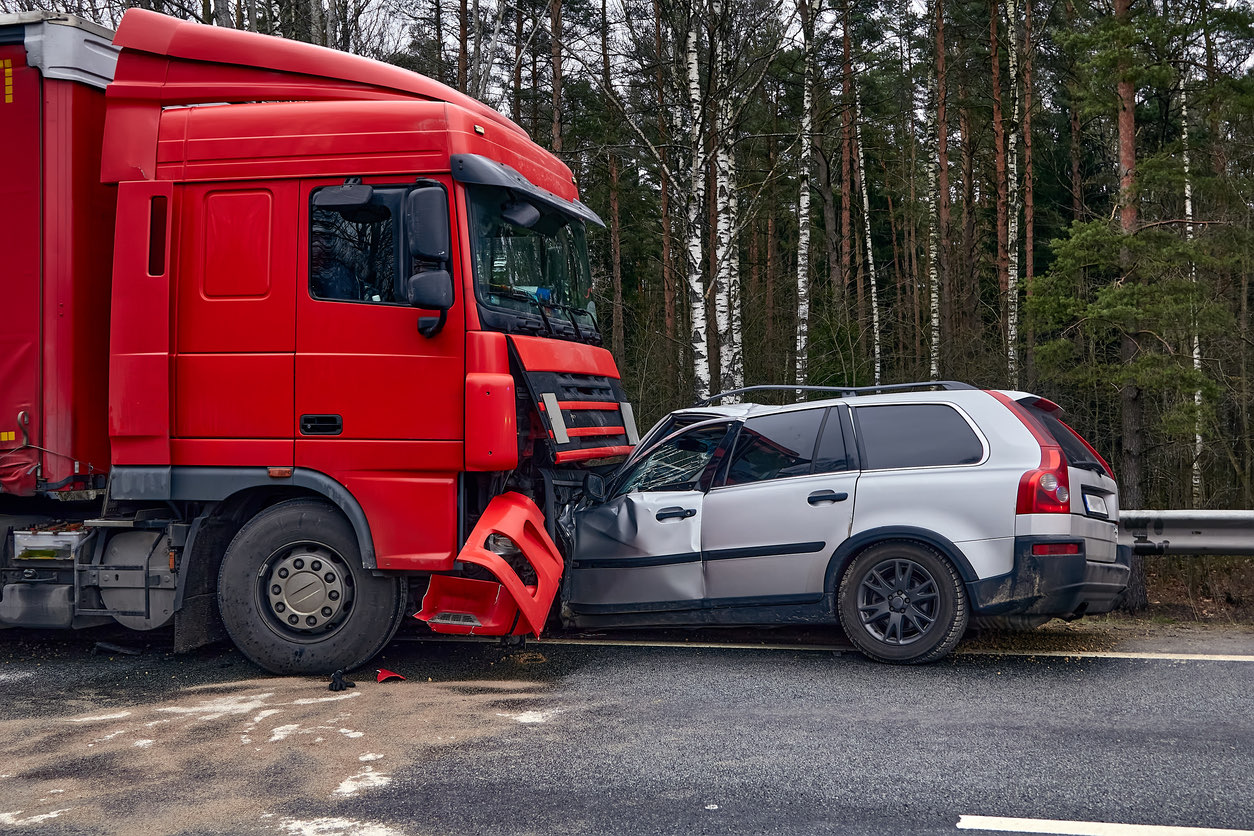 How Does Liability Work in Commercial Truck Accident Lawsuits? A Guide