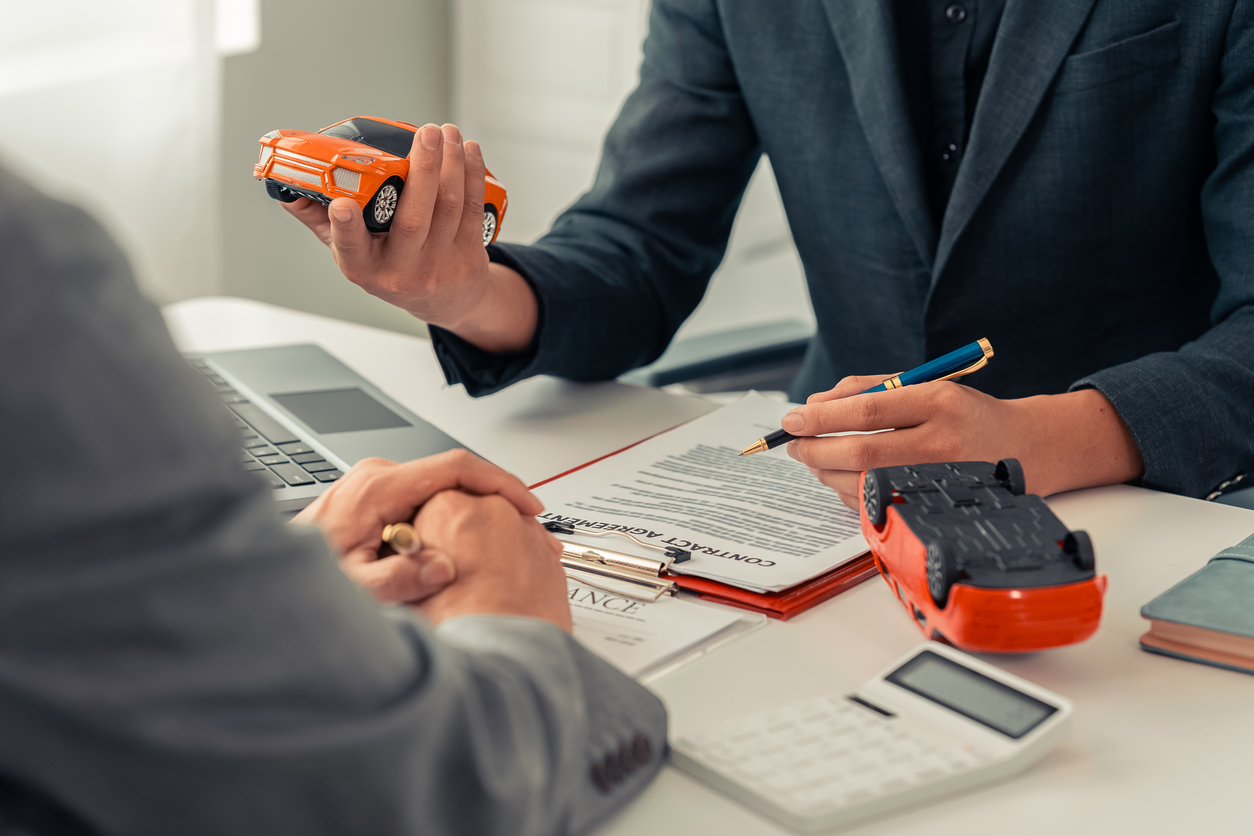 Uninsured & Underinsured Drivers: Who Pays For Your Car Wreck?